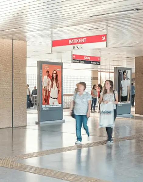 Ankara Metro CLP Raket Reklam Panosu.
