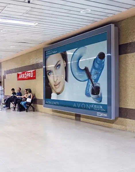 Ankara Metro CLP Raket Reklam Panosu.